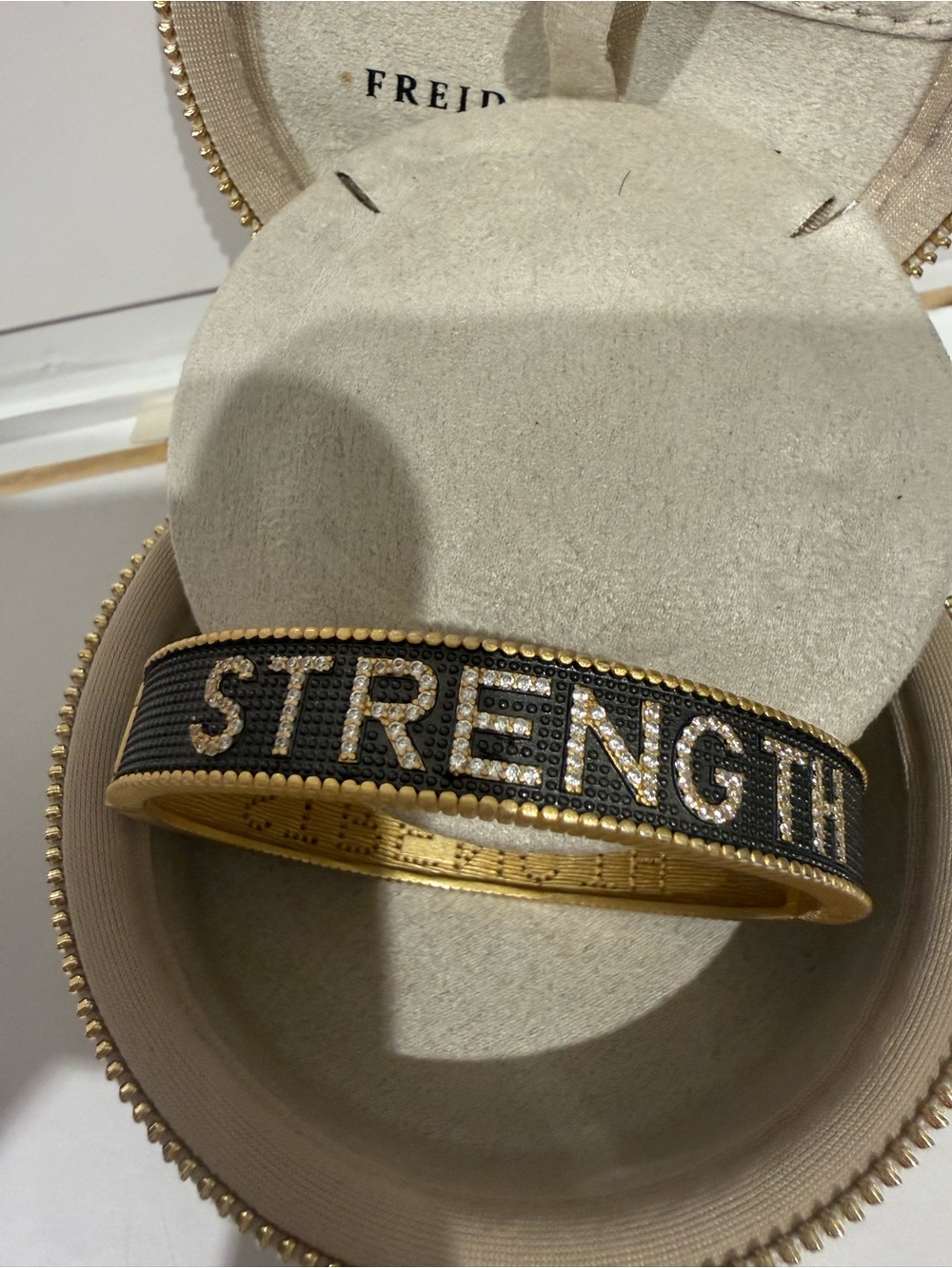 Freida ROTHMAN Strength Bracelet - Picture 4 of 5